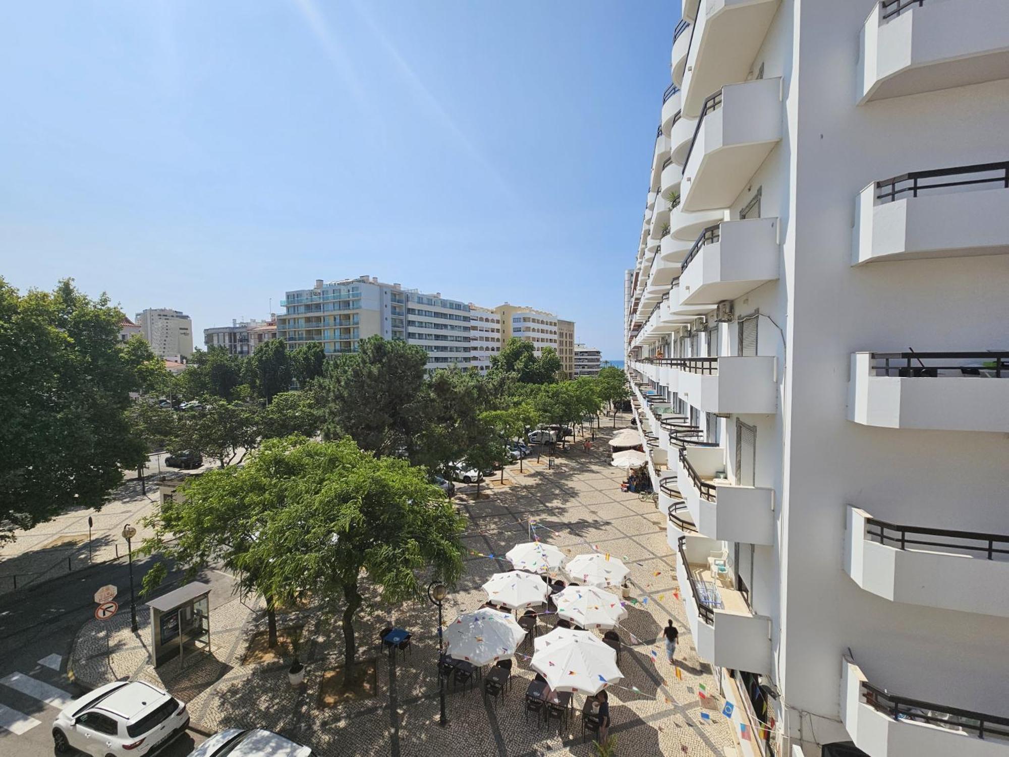 Oceanic Opulence Delux Apartment Monte Gordo Exterior photo